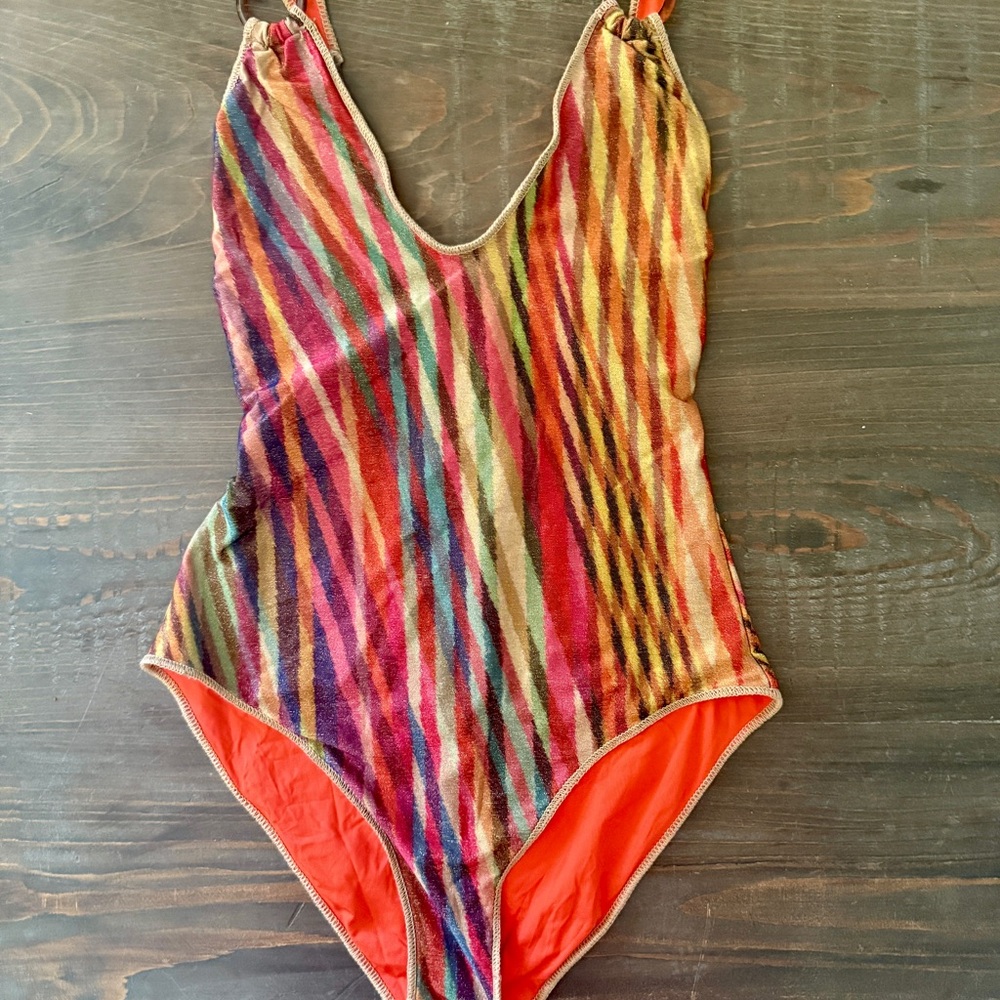 BECCA Red and Orange One Piece Swimsuit V-Neck High Cut